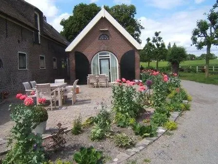 Sint Nicolaashoeve Апартаменты *