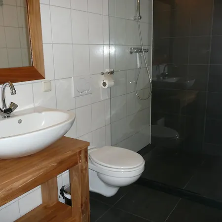 Sint Nicolaashoeve Apartment